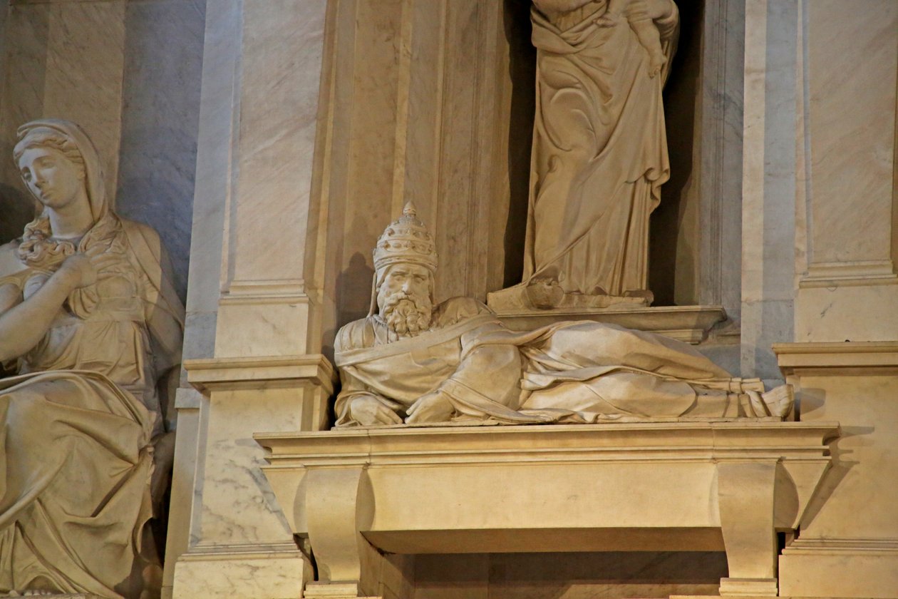 Portret Juliusza II z grobowca Juliusza II, 1515 (marmur) autorstwa Michelangelo Buonarroti