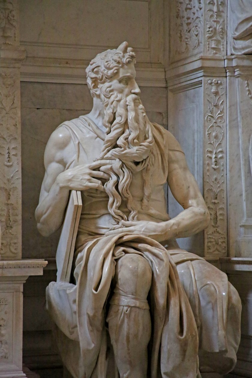 Fragment Mojżesza z grobu Juliusza II, marmur z 1515 r. autorstwa Michelangelo Buonarroti