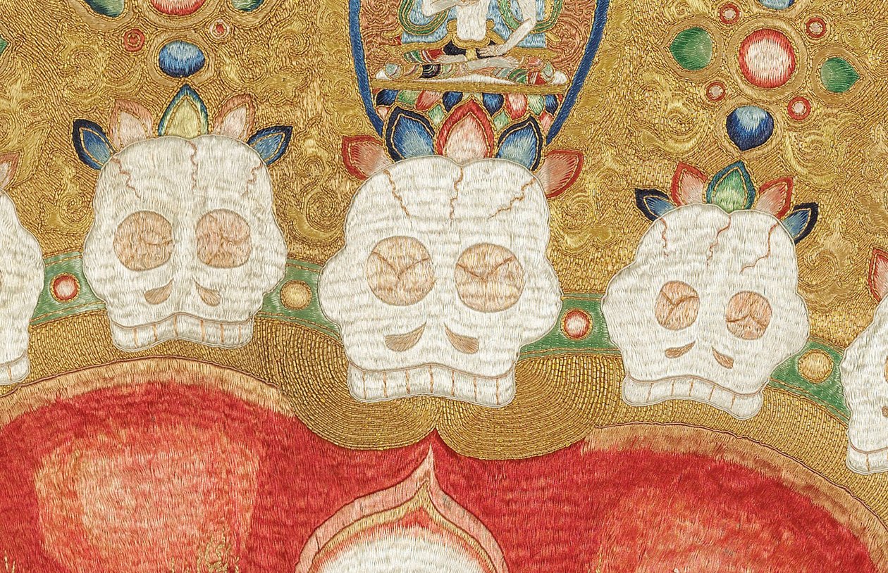 Detal haftowanej jedwabnej tangki w stylu cesarskim autorstwa Ming Dynasty Chinese School