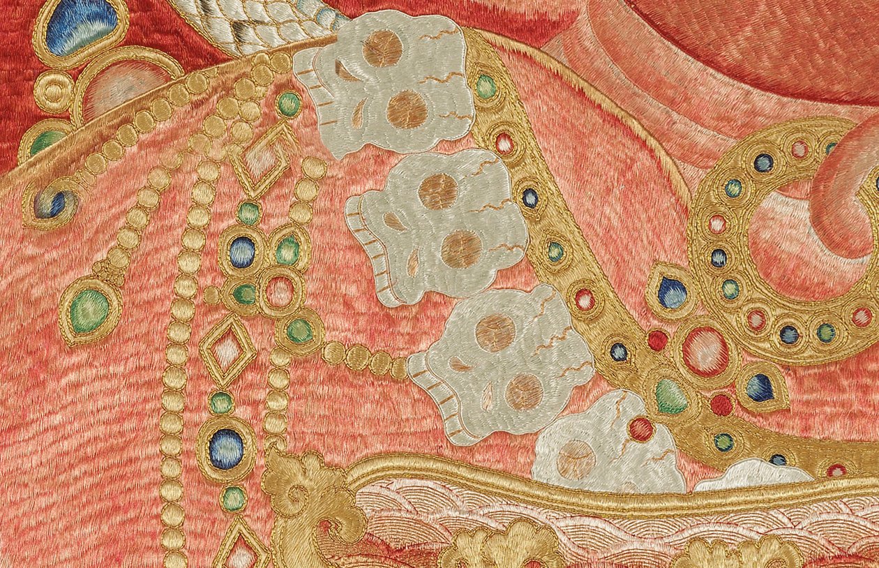 Detal haftowanej jedwabnej tangki w stylu cesarskim autorstwa Ming Dynasty Chinese School