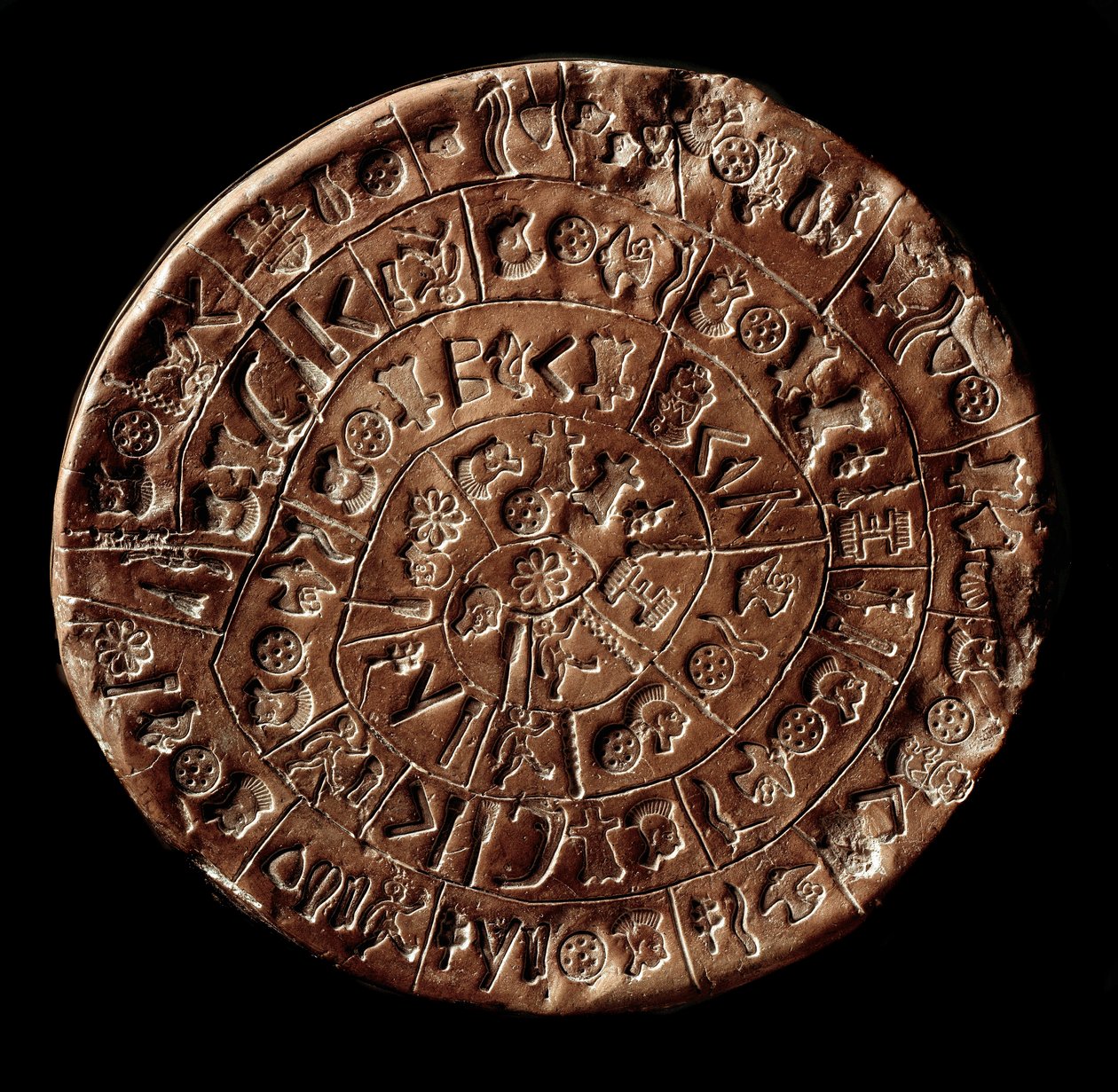 Dysk Fajstos (Dysk Fajstos, Dysk Fajstos) (sztuka minojska - 1700 - 1600 pne) pokryty hieroglifami. autorstwa Minoan