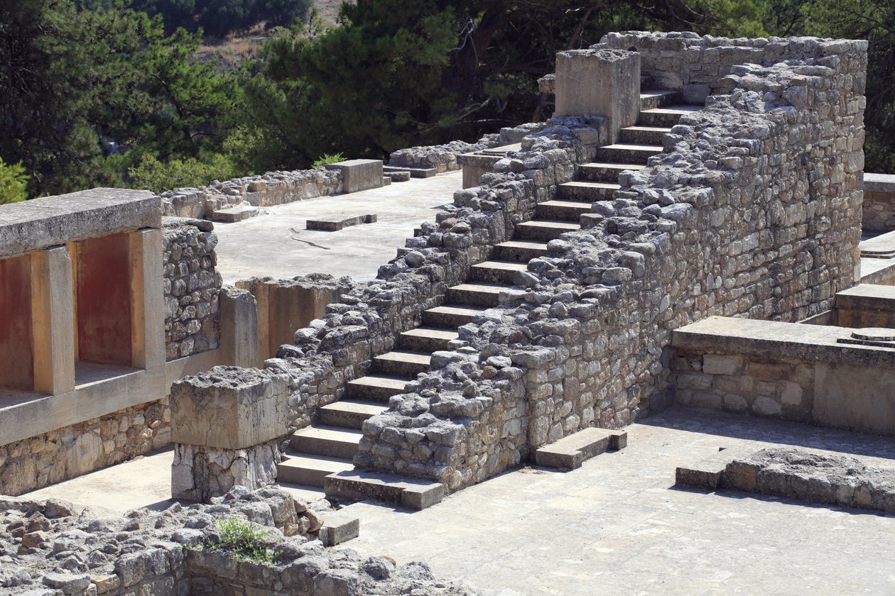 Wschodnia część pałacu króla Minosa w Knossos pomiędzy królową megaron a dziedzińcem centralnym. Kreta. 1600-1450 pne autorstwa Minoan