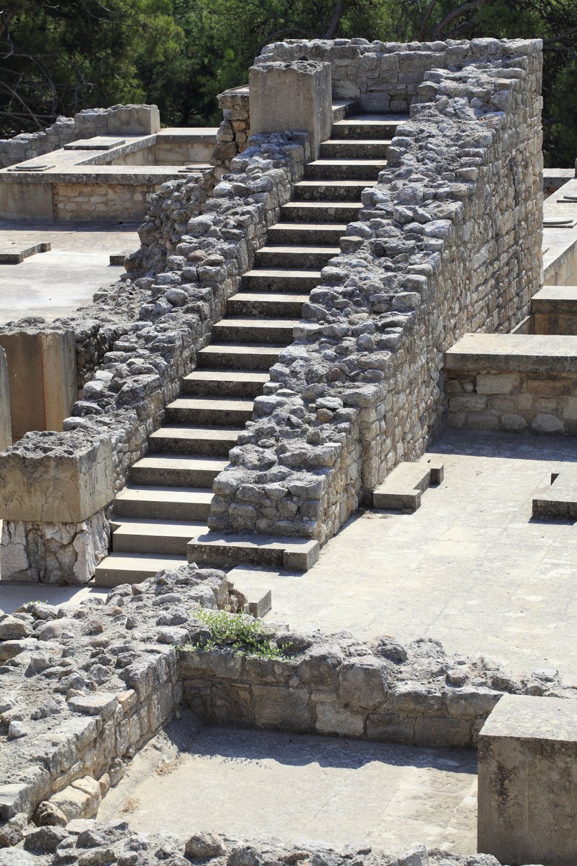 Wschodnia część pałacu króla Minosa w Knossos pomiędzy królową megaron a dziedzińcem centralnym. Kreta. 1600-1450 pne autorstwa Minoan