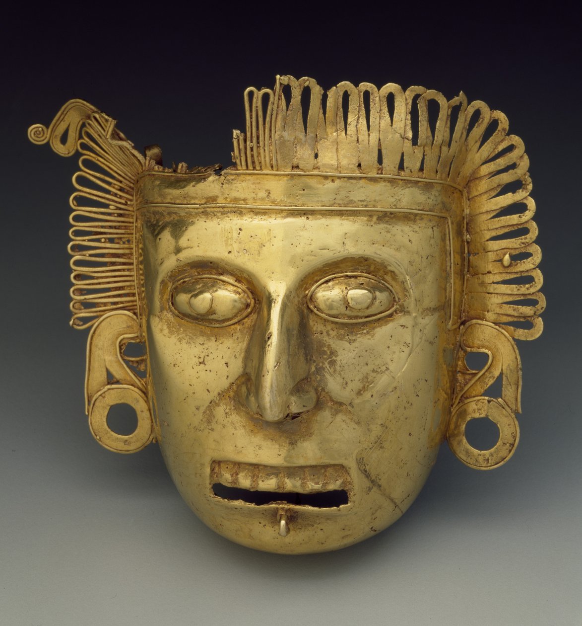 Masketka piersiowa, późny okres postklasyczny, ok. 1350-1521 (złoto) autorstwa Mixtec Mixtec