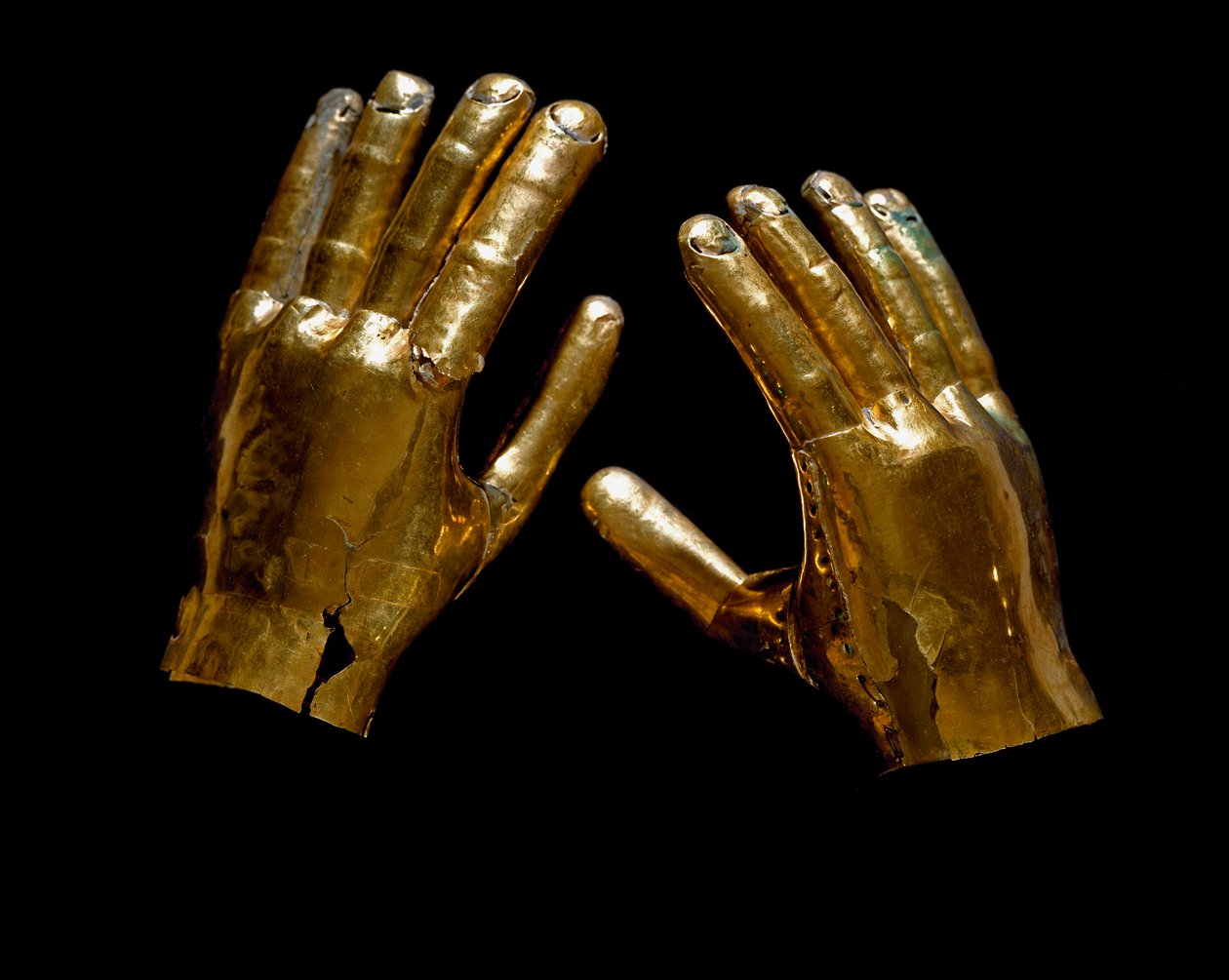 Sztuka przedkolumbijska, kultura Mochica (Moche, mocchique): złote ręce pogrzebowe. 200-500 apres JC Lima, Musee de l