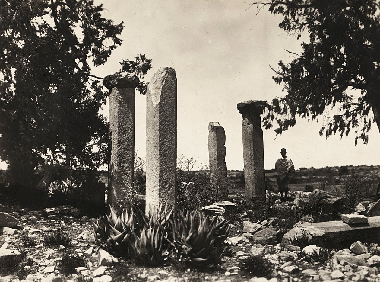 Budowanie imperium w epoce faszystowskiej: Aksum pozostaje w Cohaito, 09.05.1936 (zdjęcie czarno-białe) autorstwa Modestino Baldinetti