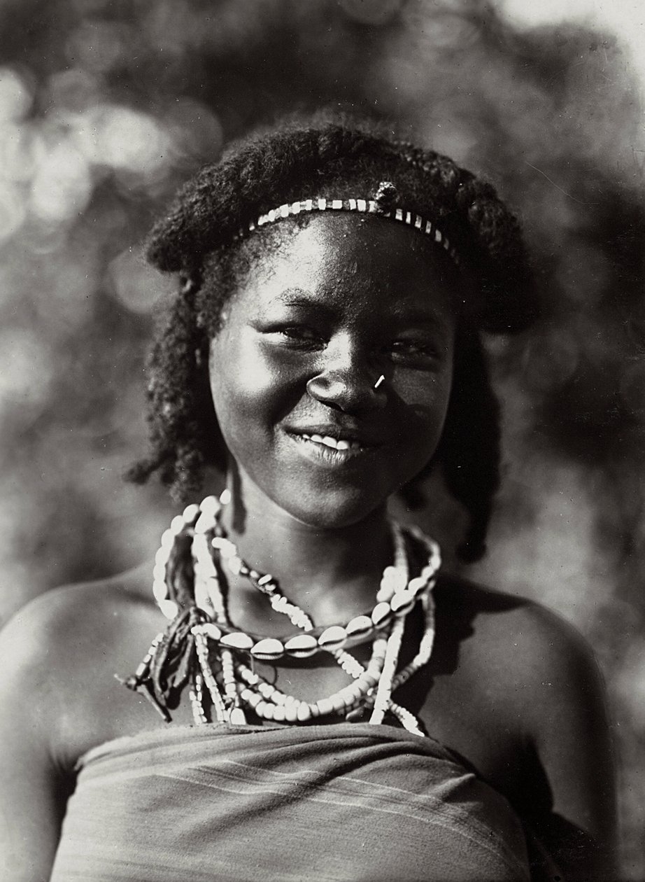 Budowanie imperium w epoce faszystowskiej: Cunama girl, 09.05.1936 (zdjęcie czarno-białe) autorstwa Modestino Baldinetti