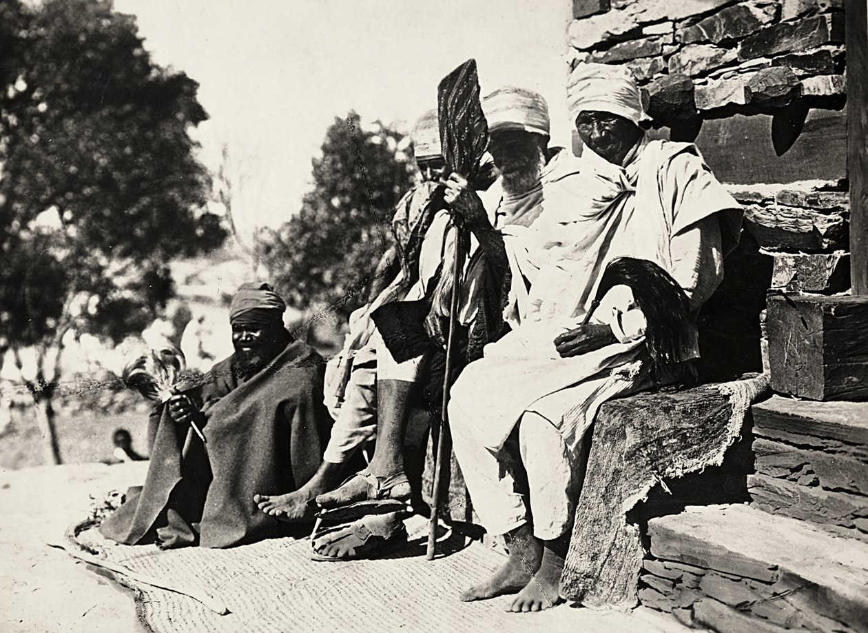 „Budowanie imperium” w epoce faszystowskiej: tubylcy Meschin, 09.05.1936 (zdjęcie czarno-białe) autorstwa Modestino Baldinetti