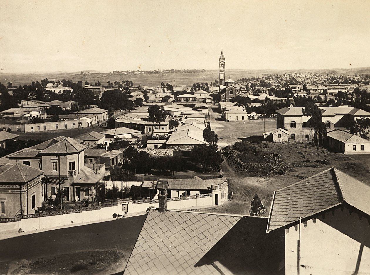 „Budowanie imperium” w epoce faszystowskiej: widok Asmary, 09.05.1936 (zdjęcie czarno-białe) autorstwa Modestino Baldinetti
