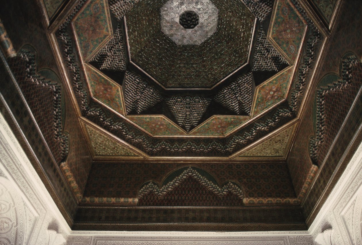 Kasbah of Thamiel glaoui, detal sufitu (ceramika) autorstwa Moroccan School