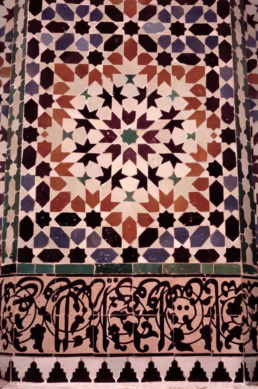 Dolna ściana dziedzińca głównego, zbudowana przez Saadytów w 1565 r. (kafelkowanie zellij) (detal z 186515 r.) autorstwa Moroccan School