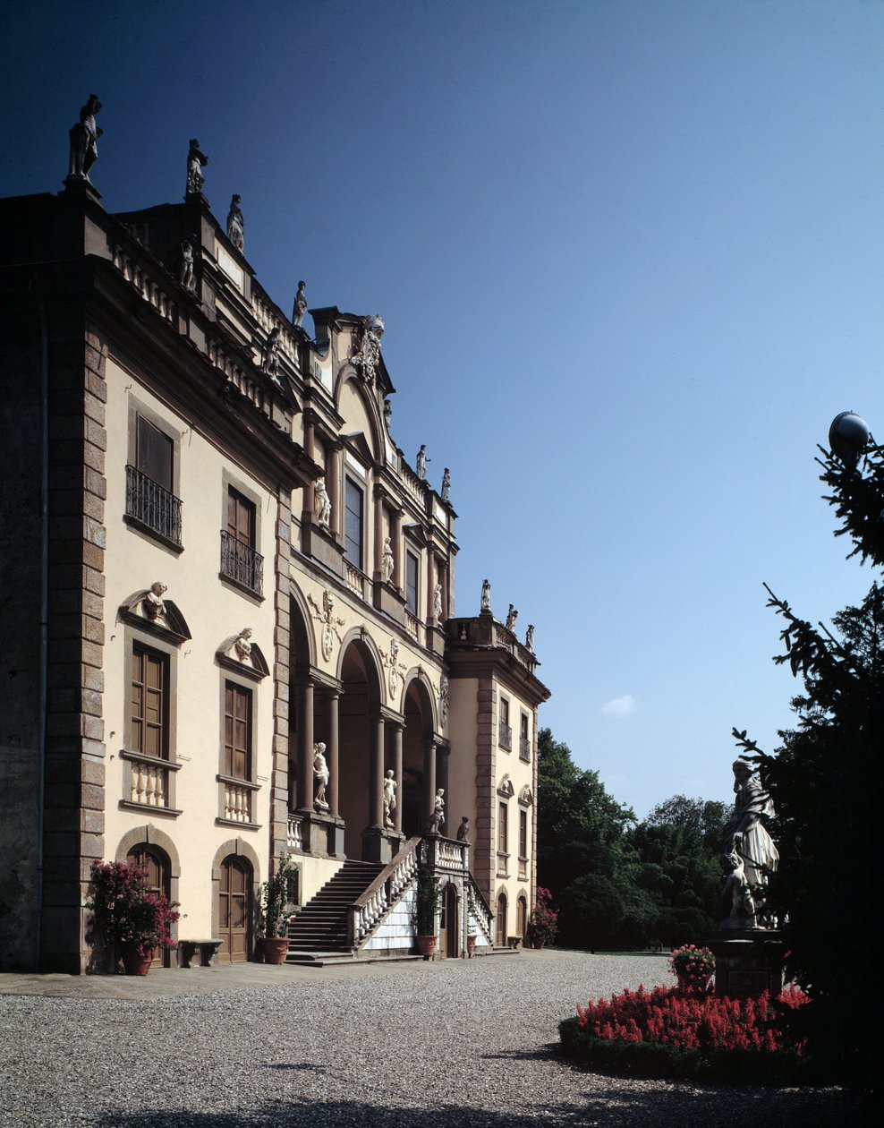 Fasada Villa Mansi autorstwa Muzio (circle of) Oddi