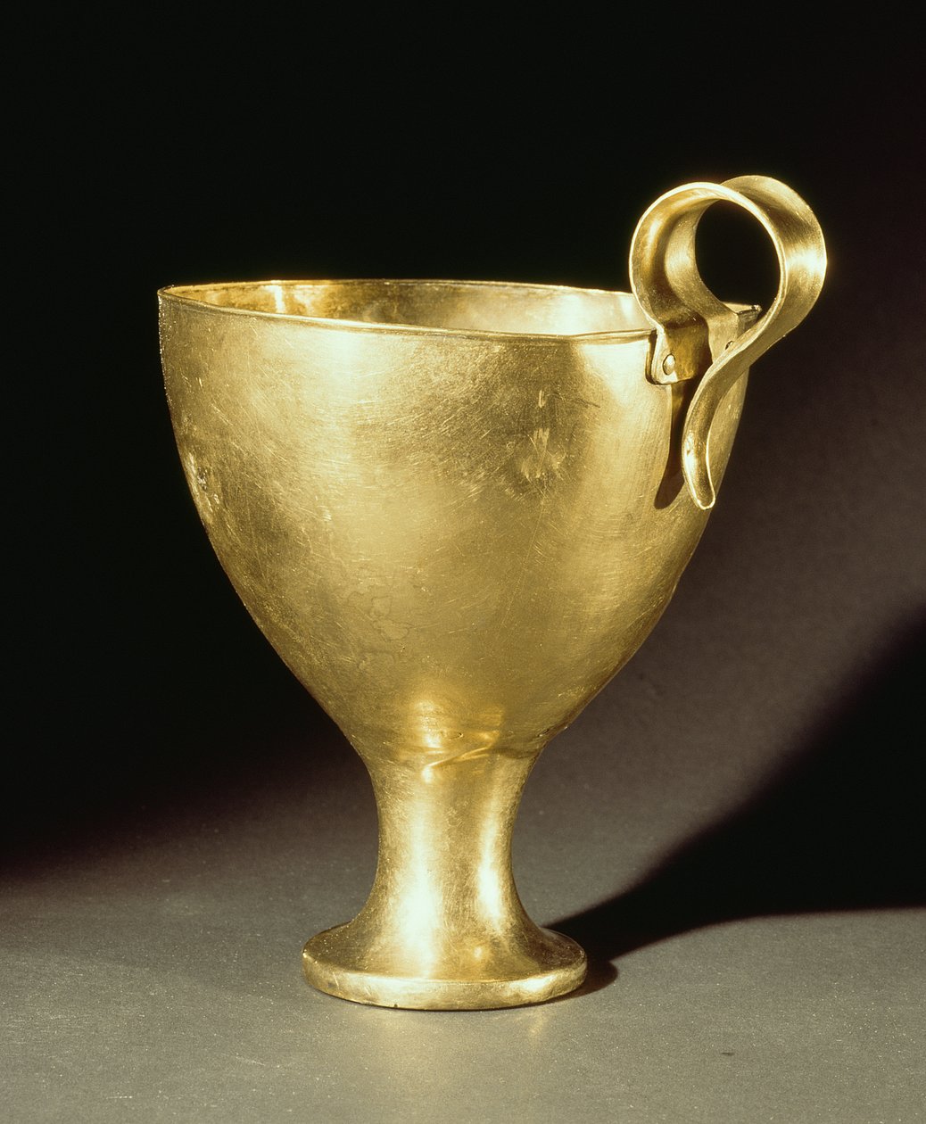 Kielich z Grobu szybowego IV, Mykeny, ok. XVI w. p.n.e. (złoty) autorstwa Mycenaean