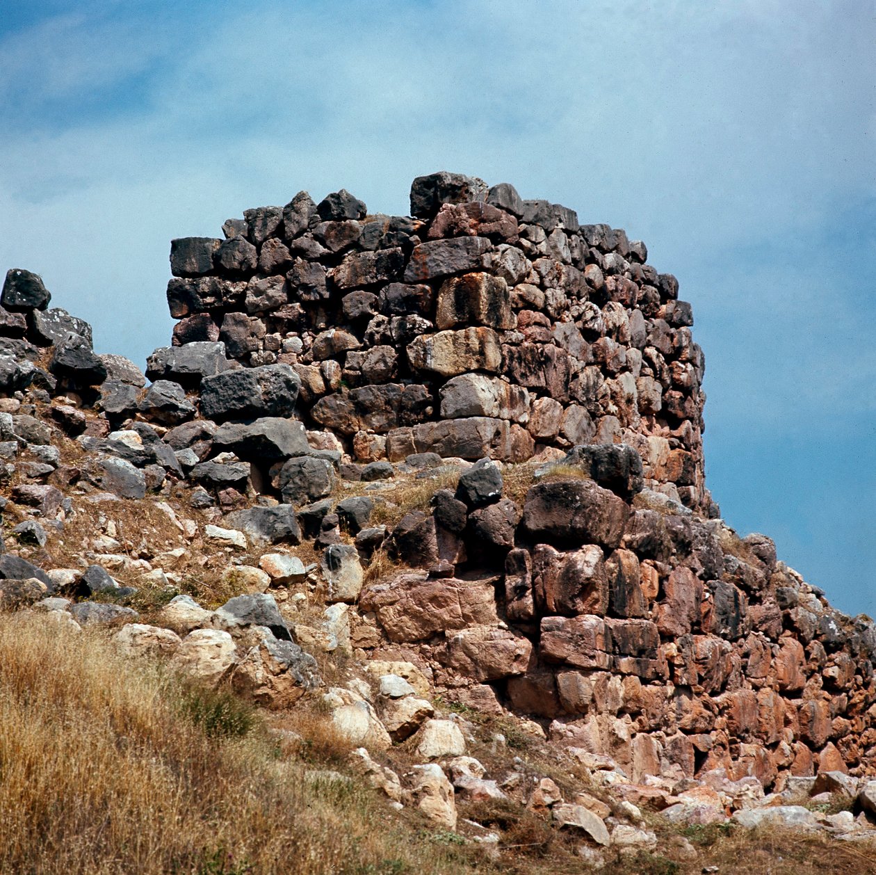 Sztuka mykeńska: widoki jednej z wież w miejscu miasta Tiryns Zbudowany około 1200 pne. Grecja autorstwa Mycenaean