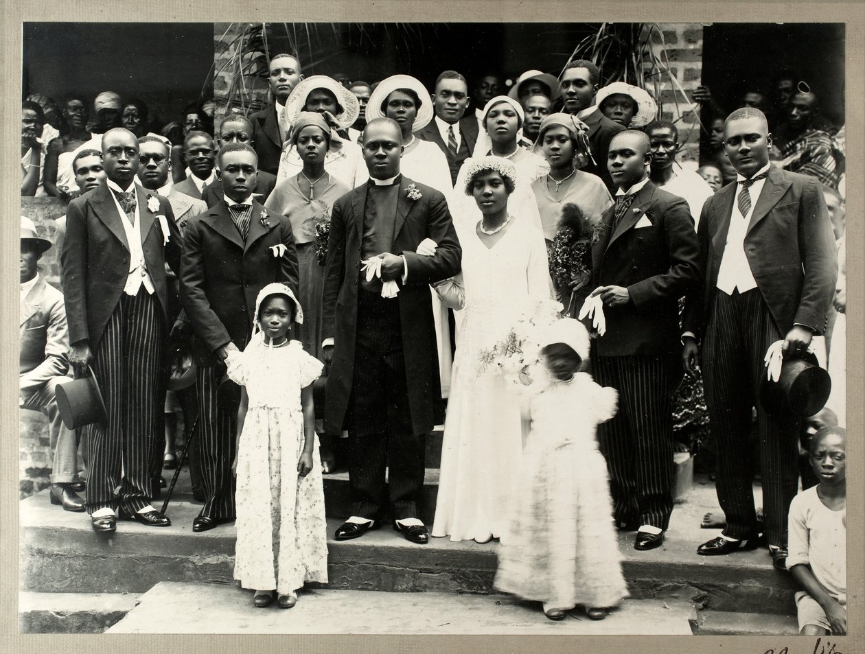 Wesele ks. Prempeha, syna zmarłego króla Prempeha i panny Marii Asafu-Adjaye, ok. 1931 (odbitka żelatynowo-srebrowa) autorstwa N. T. Clerk