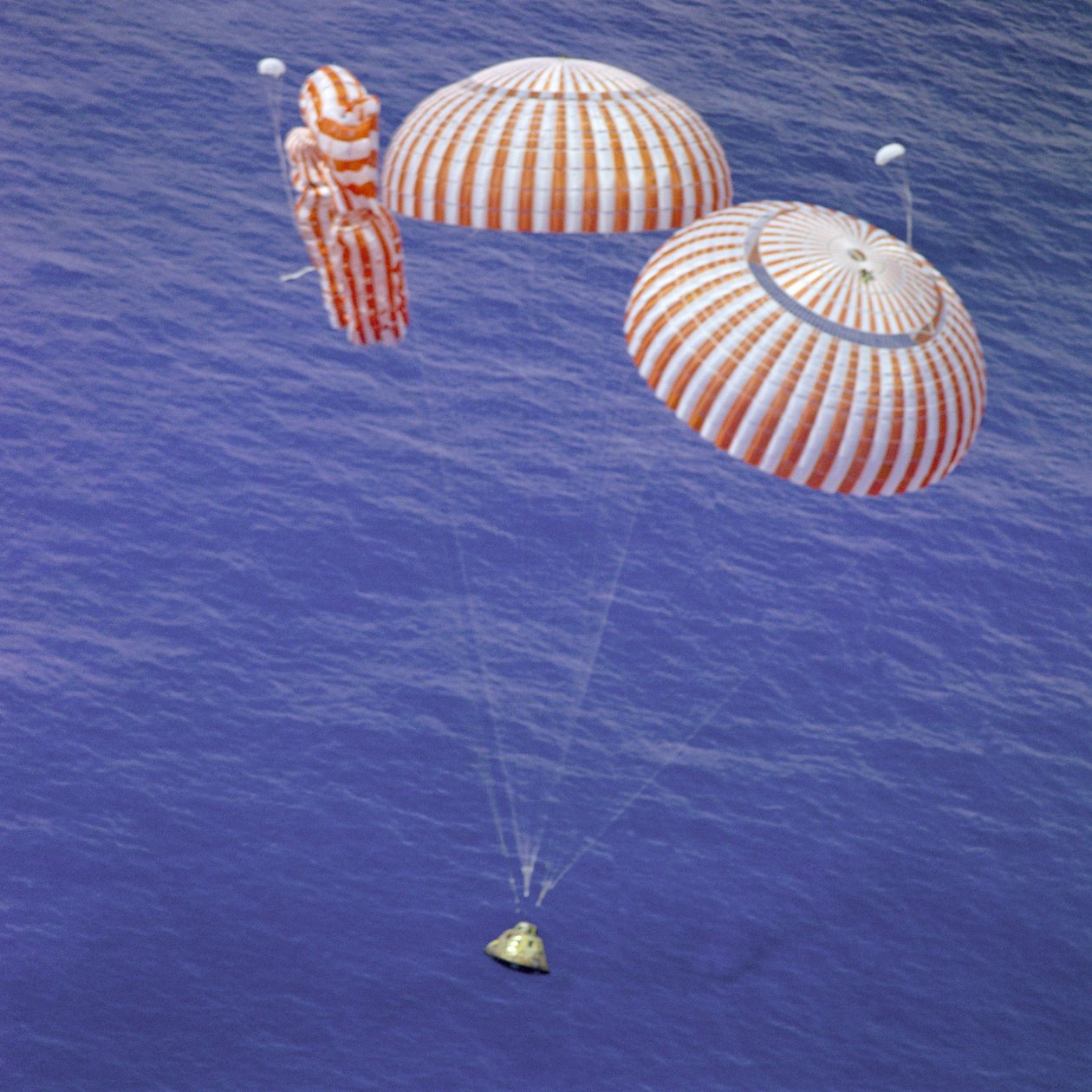 Apollo 15 - NASA, 1971. autorstwa NASA Images