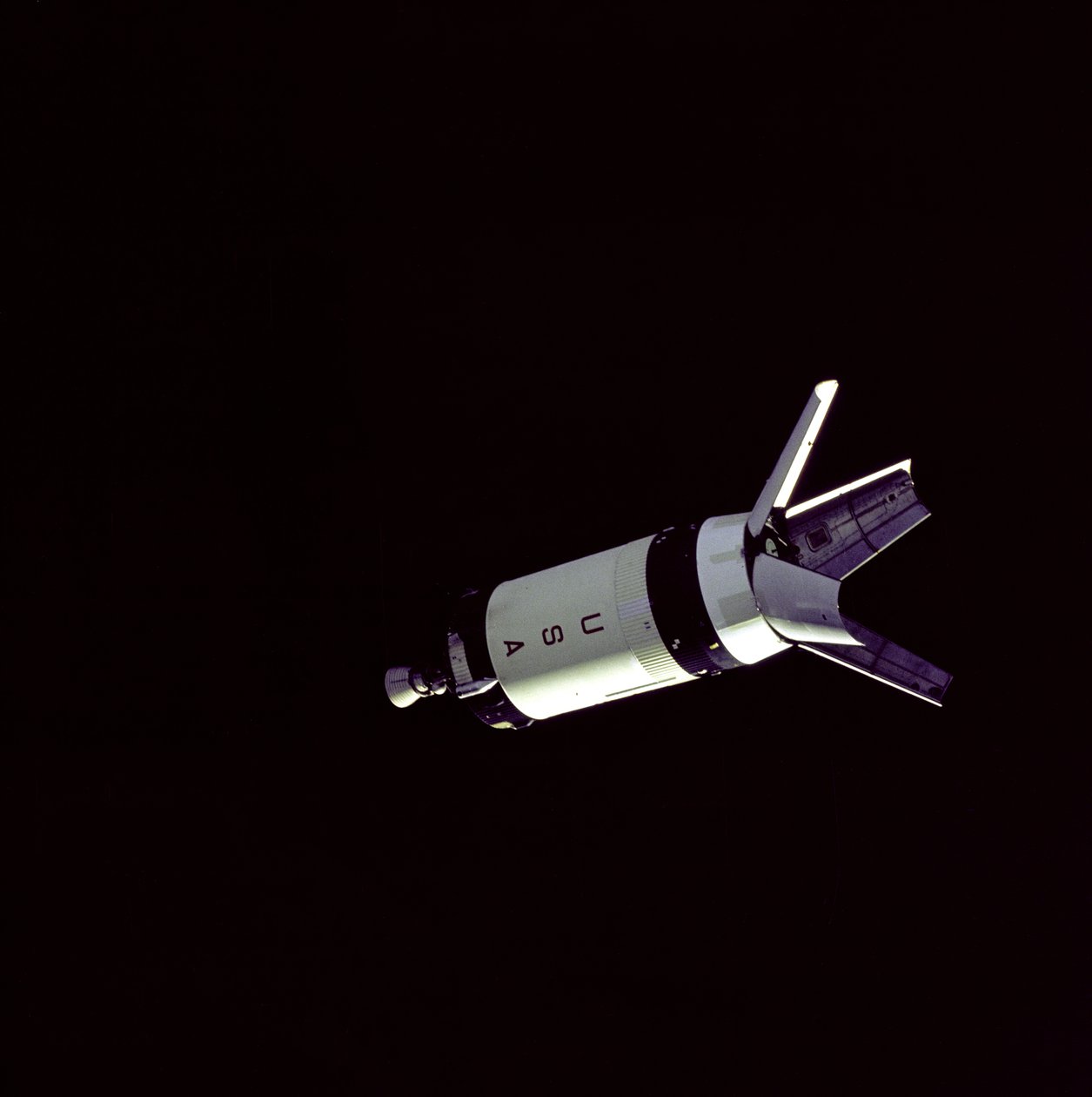 Apollo 7 - NASA, 1968. autorstwa NASA Images