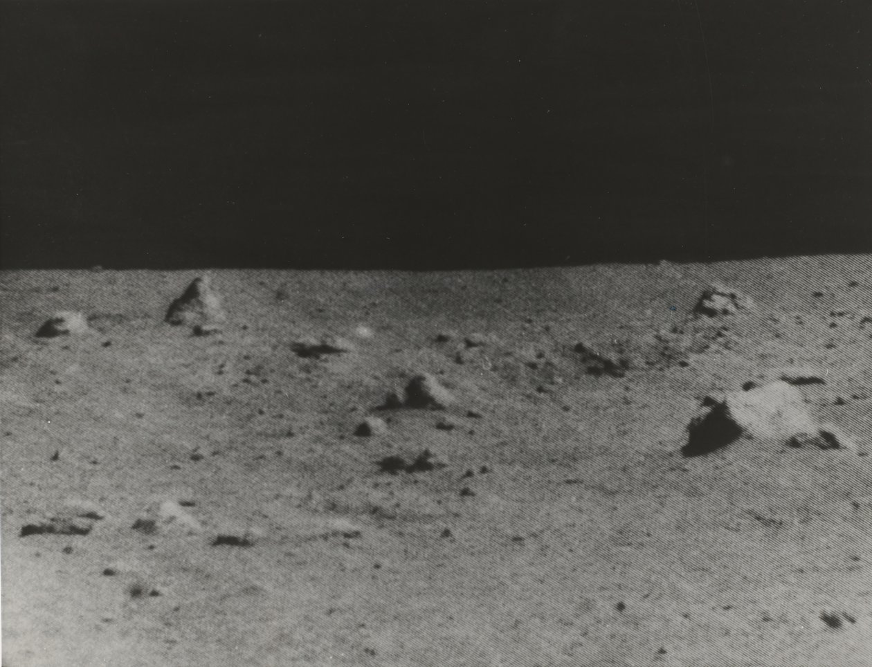 [Powierzchnia Księżyca sfotografowana przez Surveyor V], 1967. autorstwa NASA Images