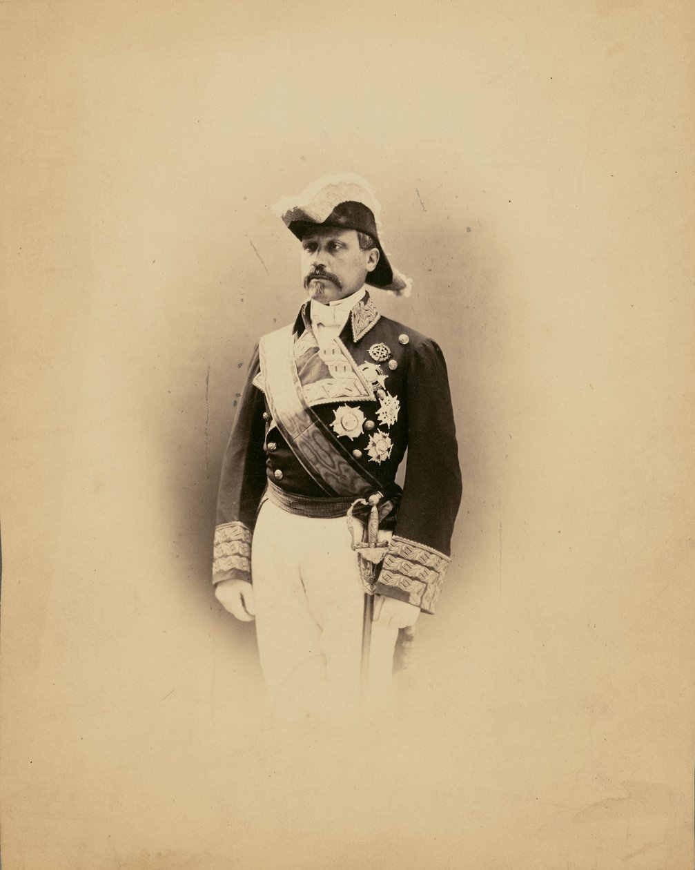 M[aréch]al Serrano autorstwa Nadar [Gaspard Félix Tournachon]