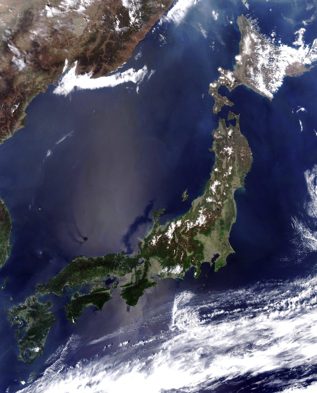 Widok satelitarny na wyspy Japonii. Źródło: NASA. Nauka Ziemia Geologia Oceanografia autorstwa National Aeronautics and Space Administration National Aeronautics and Space Administration