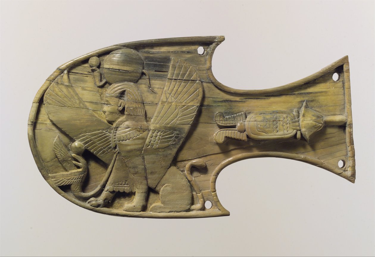 Płaskorzeźbione klapki dla koni z siedzącym sfinksem, ok. VIII w. p.n.e autorstwa Neo Assyrian Neo Assyrian