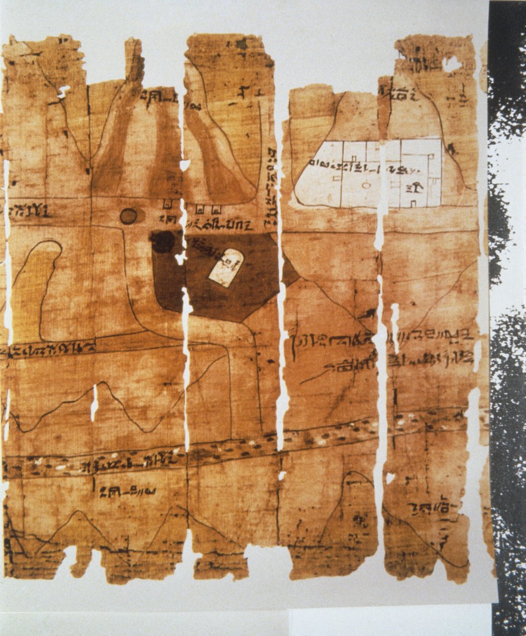 Fragmenty mapy Turynu autorstwa New Kingdom Egyptian