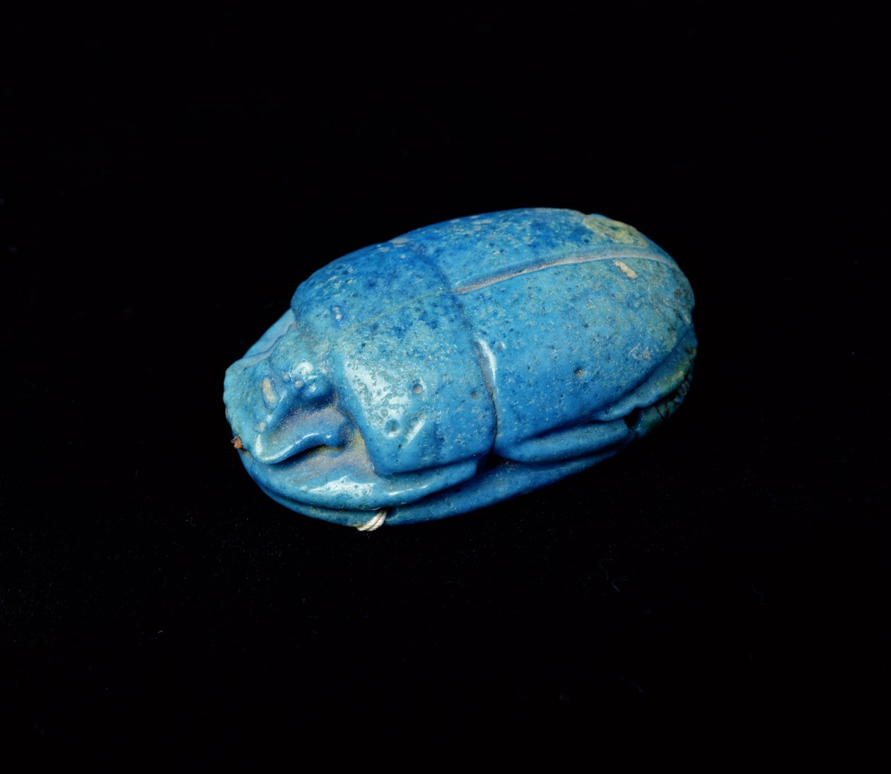 Skarabeusz od mumii z Teb (fajans) autorstwa New Kingdom Egyptian