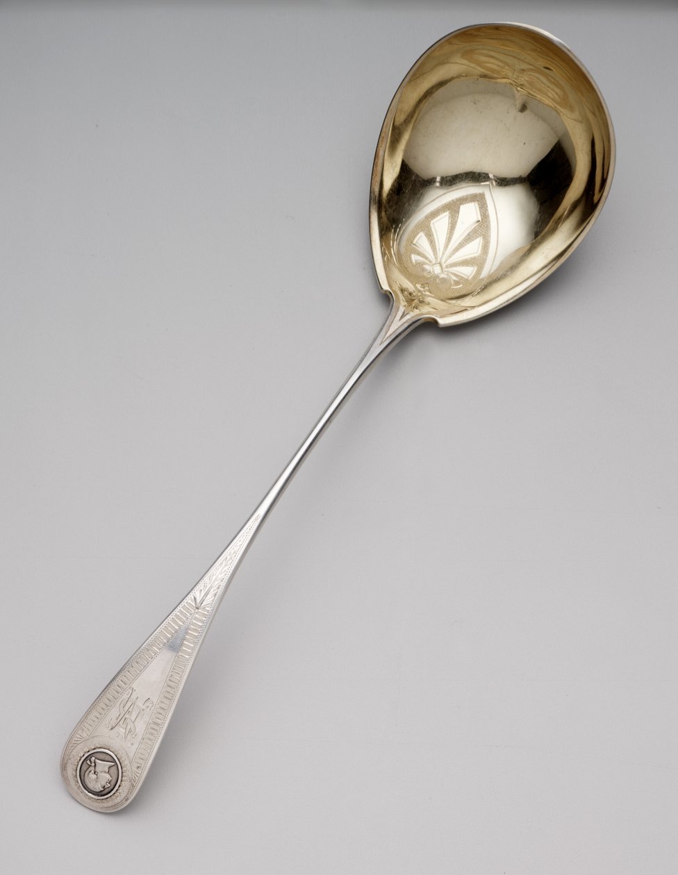 Chochla do zupy, ok. 1860 (monety srebrne i złocone) autorstwa Newell Harding and Co.
