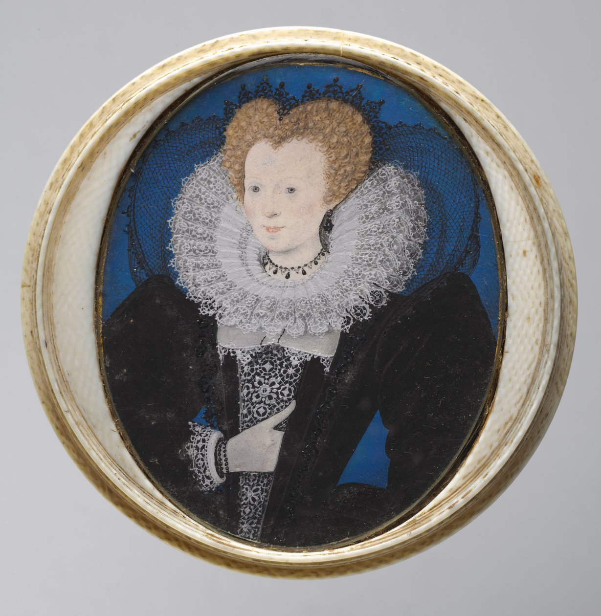 Portret kobiety, 1590. autorstwa Nicholas Hilliard