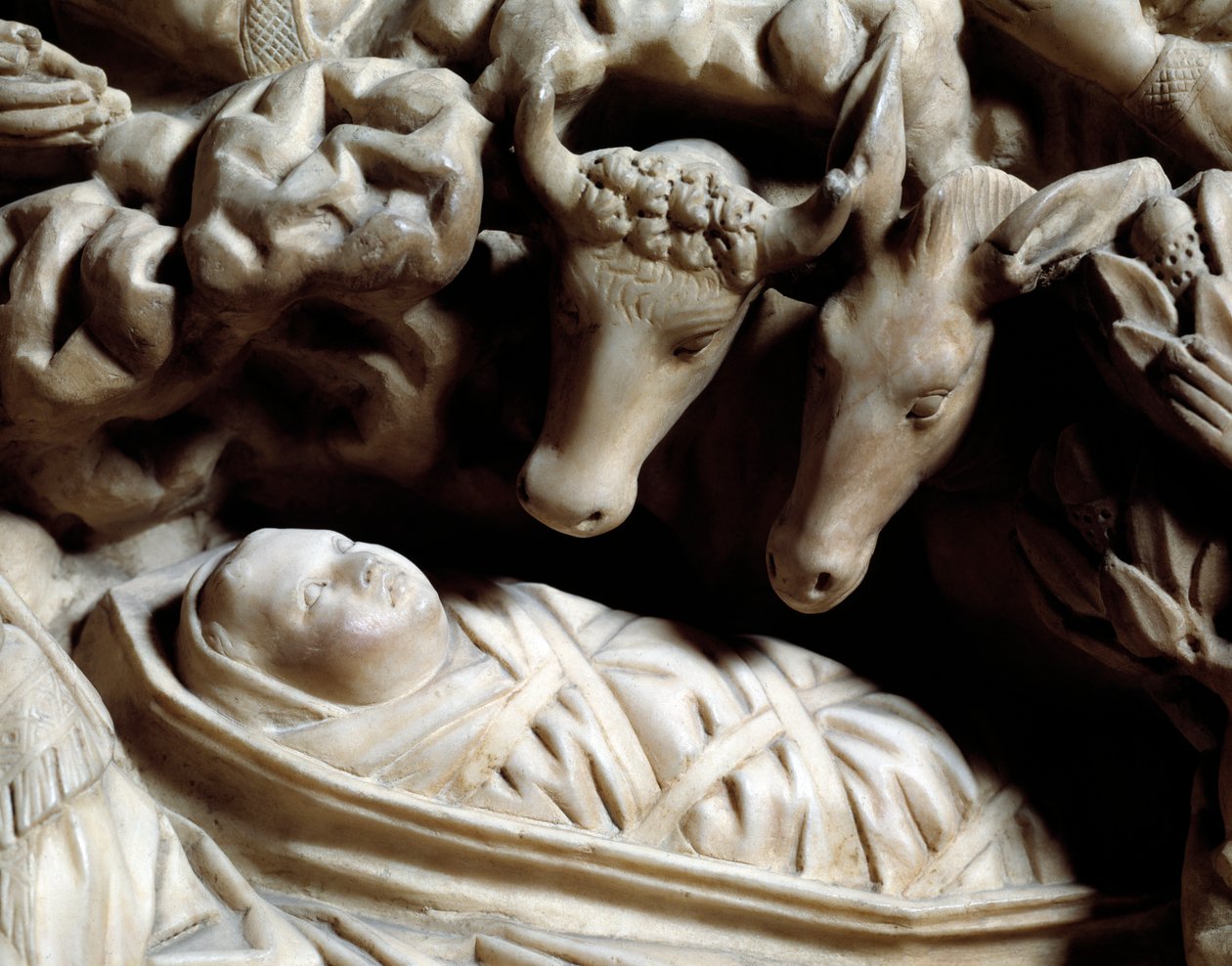 Sztuka i architektura gotycka: szopka - Detal płaskorzeźb marmurowego biurka, które Nicola Pisano (1215/20-1278/84) wykonał w latach 1266-1268 (detale marmurowej ambony, szopka) Cathedrale Notre-Dame-de-l „Wniebowzięcie (Santa Maria di Assunta) lub Dom autorstwa Nicola Pisano