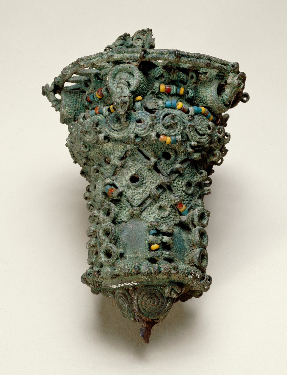 Głowa laski, Igbo-Ukwu, IX - X wiek (brąz ołowiowy) autorstwa Nigerian