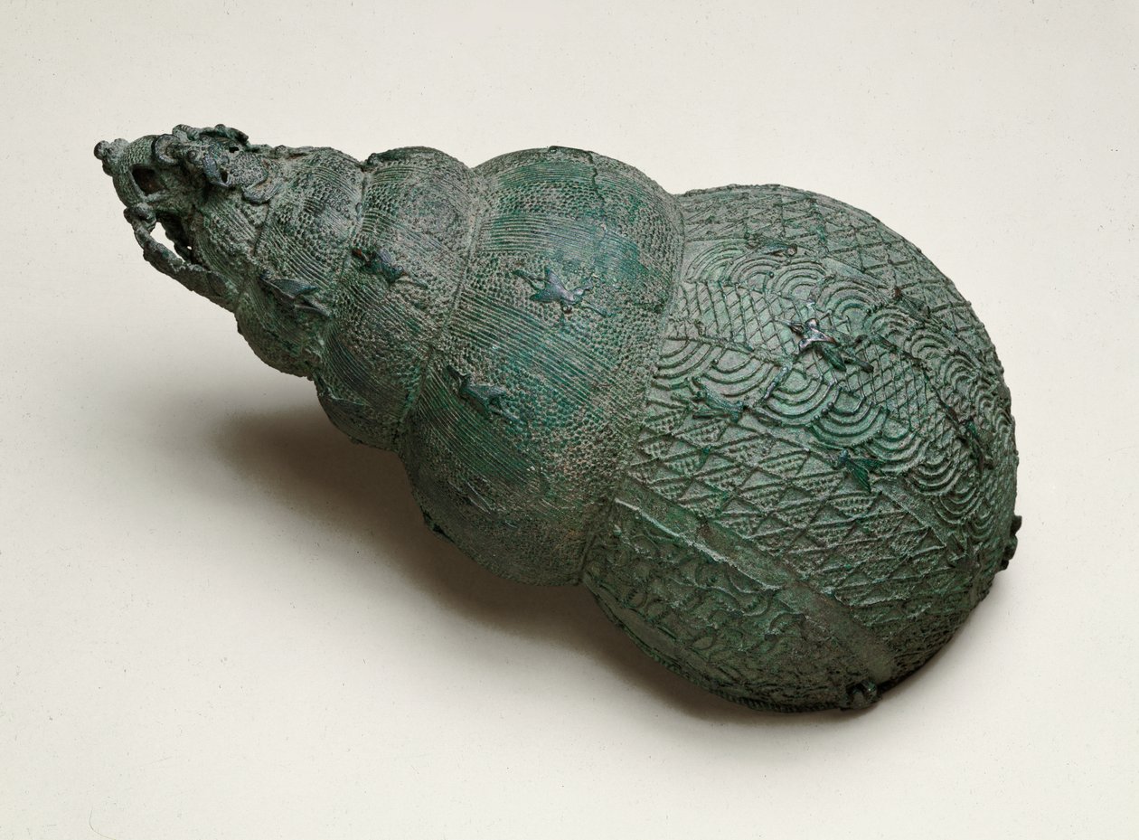 Naczynie w formie muszli, Igbo-Ukwu, IX-X w. (brąz ołowiany) autorstwa Nigerian