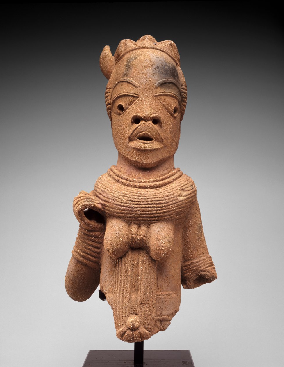 Głowa i tors postaci kobiecej, region Jos Plateau, Nigeria, 500 pne-AD 200 (ceramika) autorstwa Nok Culture