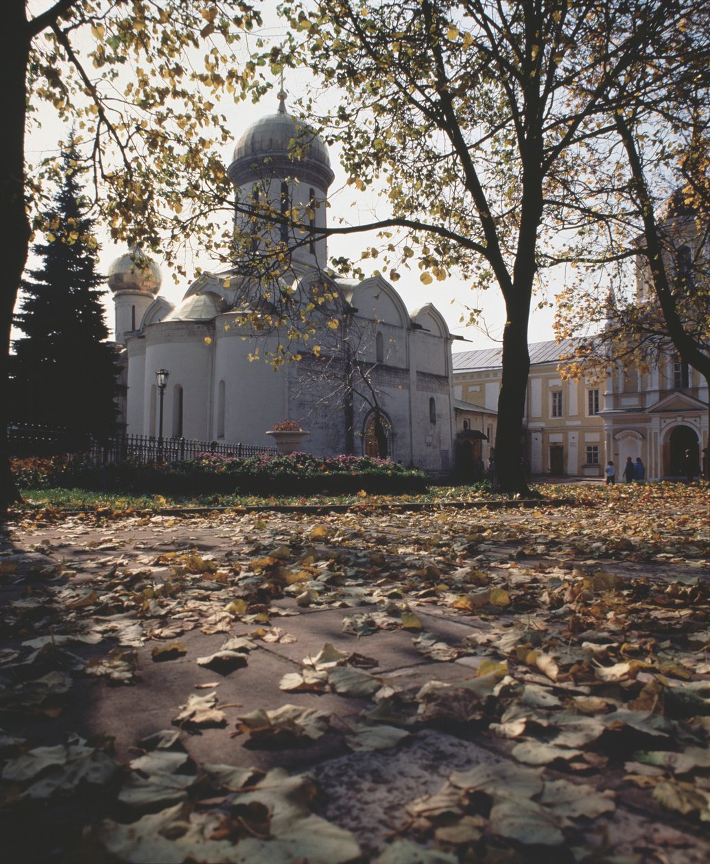 Katedra Trójcy Świętej z grobem św. Sergiusza z Radoneża, 1422 autorstwa Old Russian Architecture