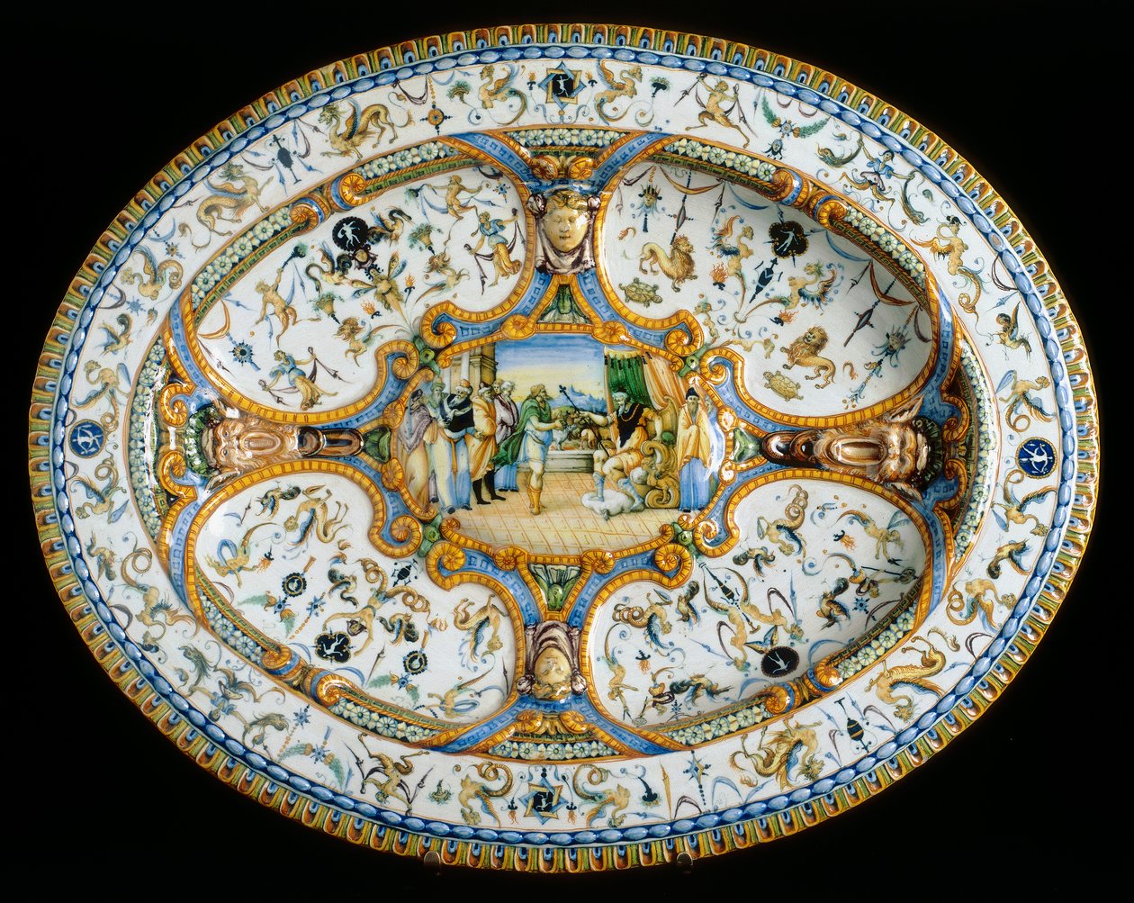 Taca z groteskami z pracowni Orazio Fontana przechowywana w Museo Nazionale del Bargello we Florencji autorstwa Orazio (workshop of) Fontana