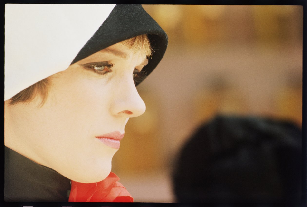 Julie Andrews na planie „Thoroughly Modern Millie” autorstwa Orlando Suero