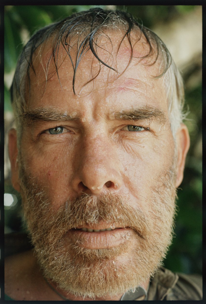 Lee Marvin na planie „Piekło na Pacyfiku” autorstwa Orlando Suero