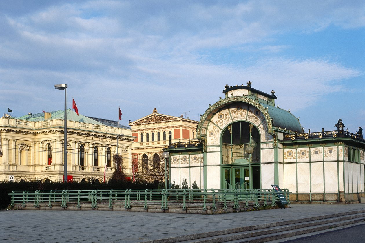 Pawilon Otto Wagnera na Karlsplatz autorstwa Otto Wagner