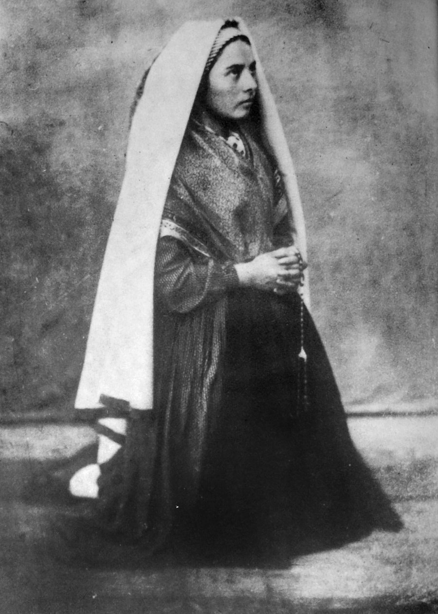Św Bernadeta Soubirous, 1861 lub 1862 autorstwa P. Bernadou