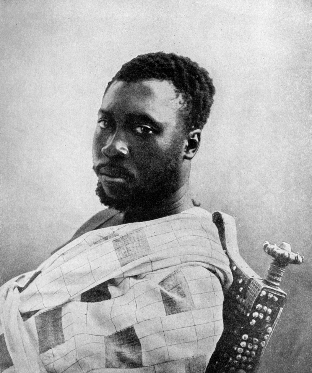 Prempeh, ostatni z królów Aszanti, Ghana, 1922. autorstwa P. A. McCann