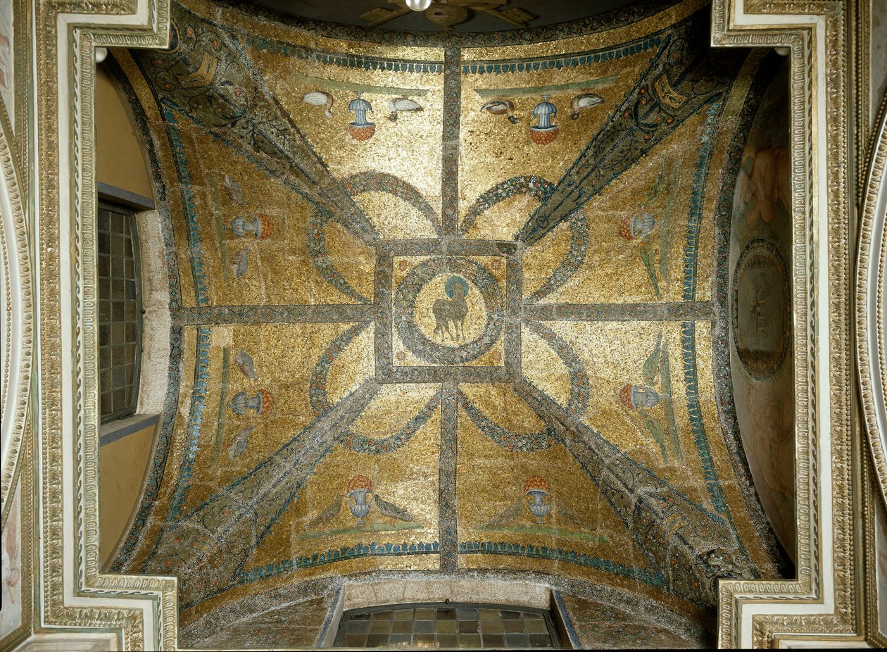 Mozaiki z V wieku, pośrodku baranek. Sklepienie kaplicy św. Jana Chrzciciela. Jana Ewangelisty wewnątrz paleochreckiego baptysterium San Giovanni in Laterano (św. Jana Ewangelisty), zbudowanego około 440 r. Rzym autorstwa Paleo Christian