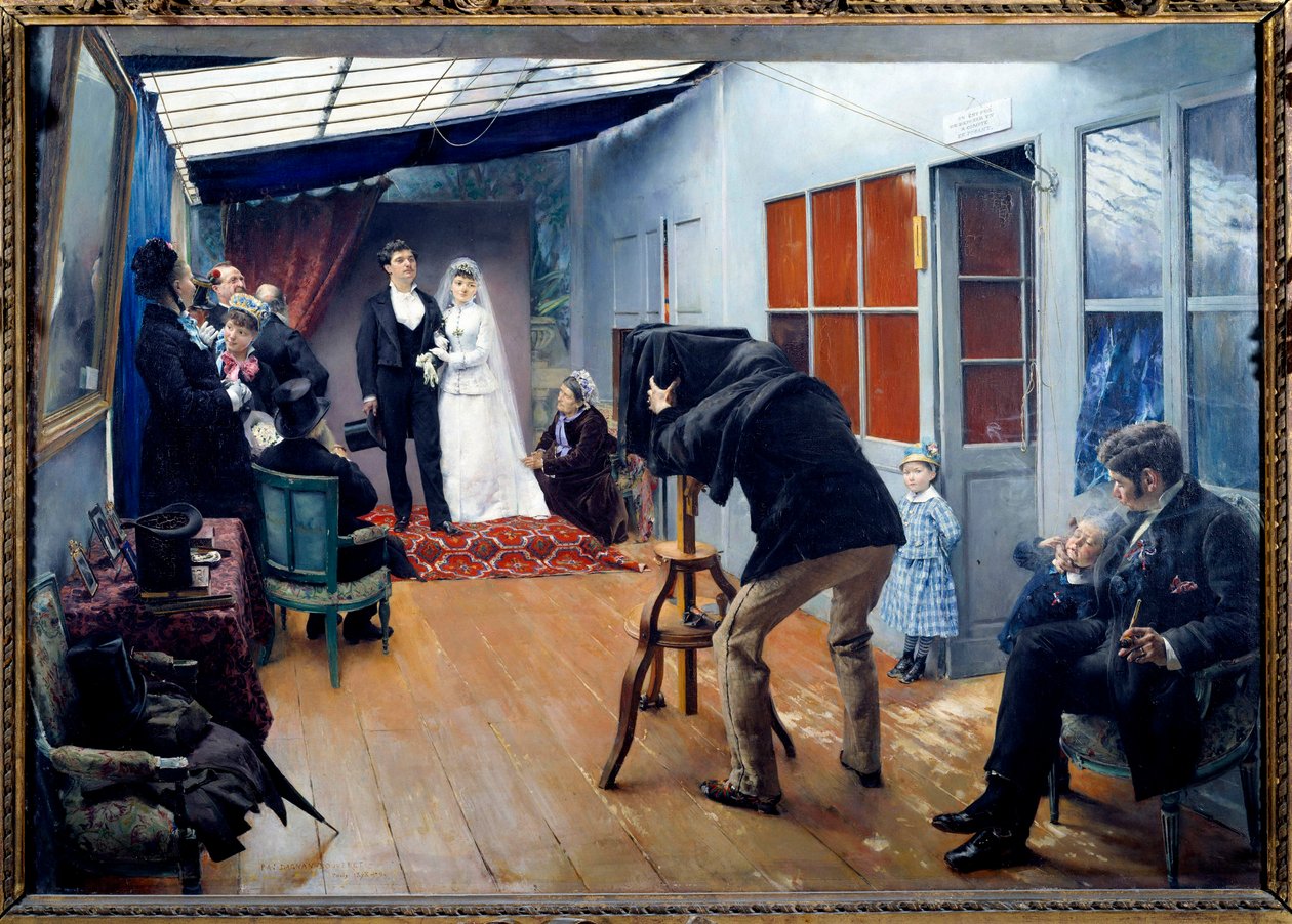 Ślub z fotografem w 1879 r. Para młodych narzeczonych pozuje w pracowni fotograficznej. Obraz Pascala Adolphe Jean Dagnan-Bouveret (1852-1929) 1879 Nd. 0,85x1,22 m Lyon, musee des Beaux Arts - Wesele w pracowni fotografa autorstwa Pascal Adolphe Jean Dagnan Bouveret