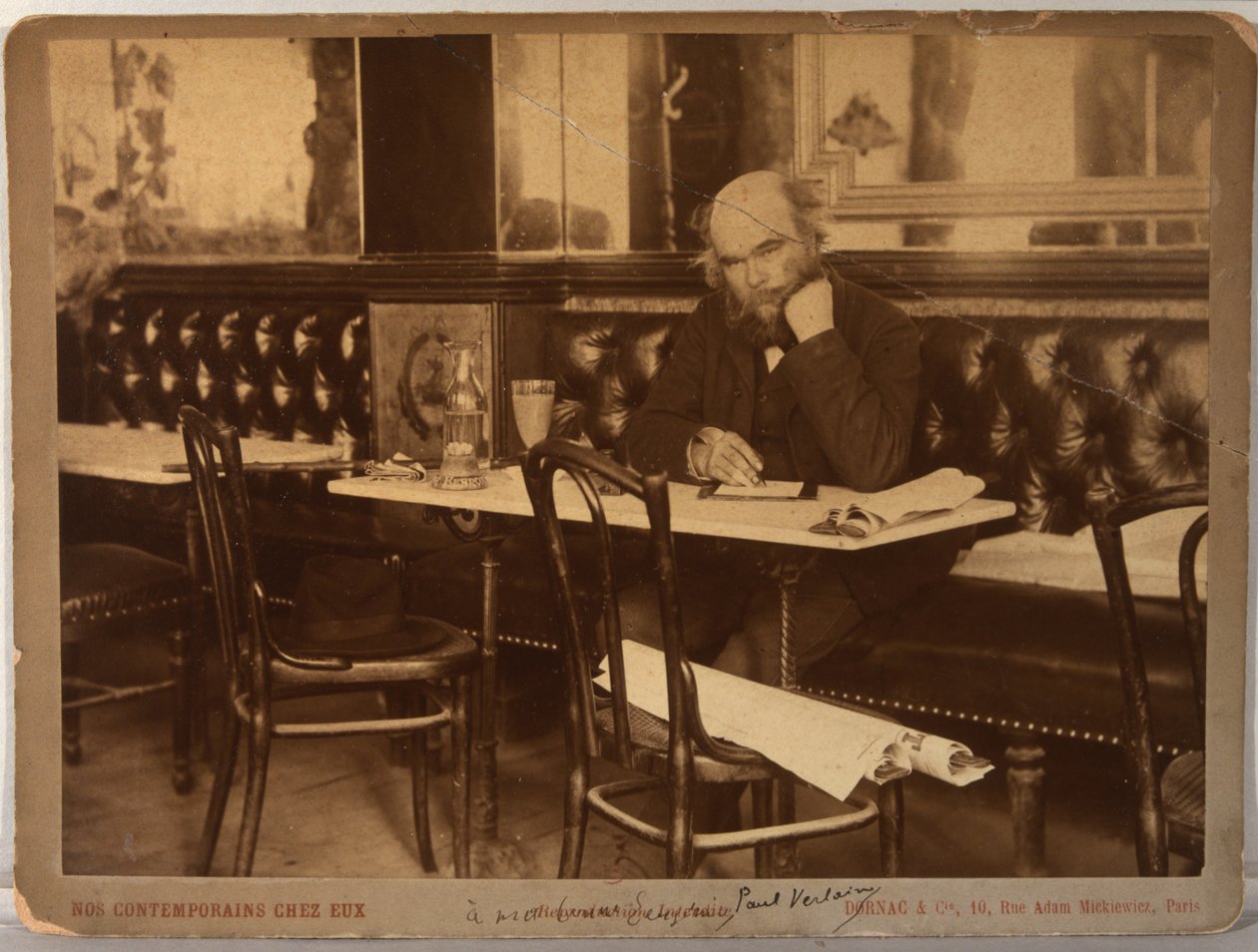 Paul Verlaine w Café François 1er w Paryżu, 1892. autorstwa Paul Dornac