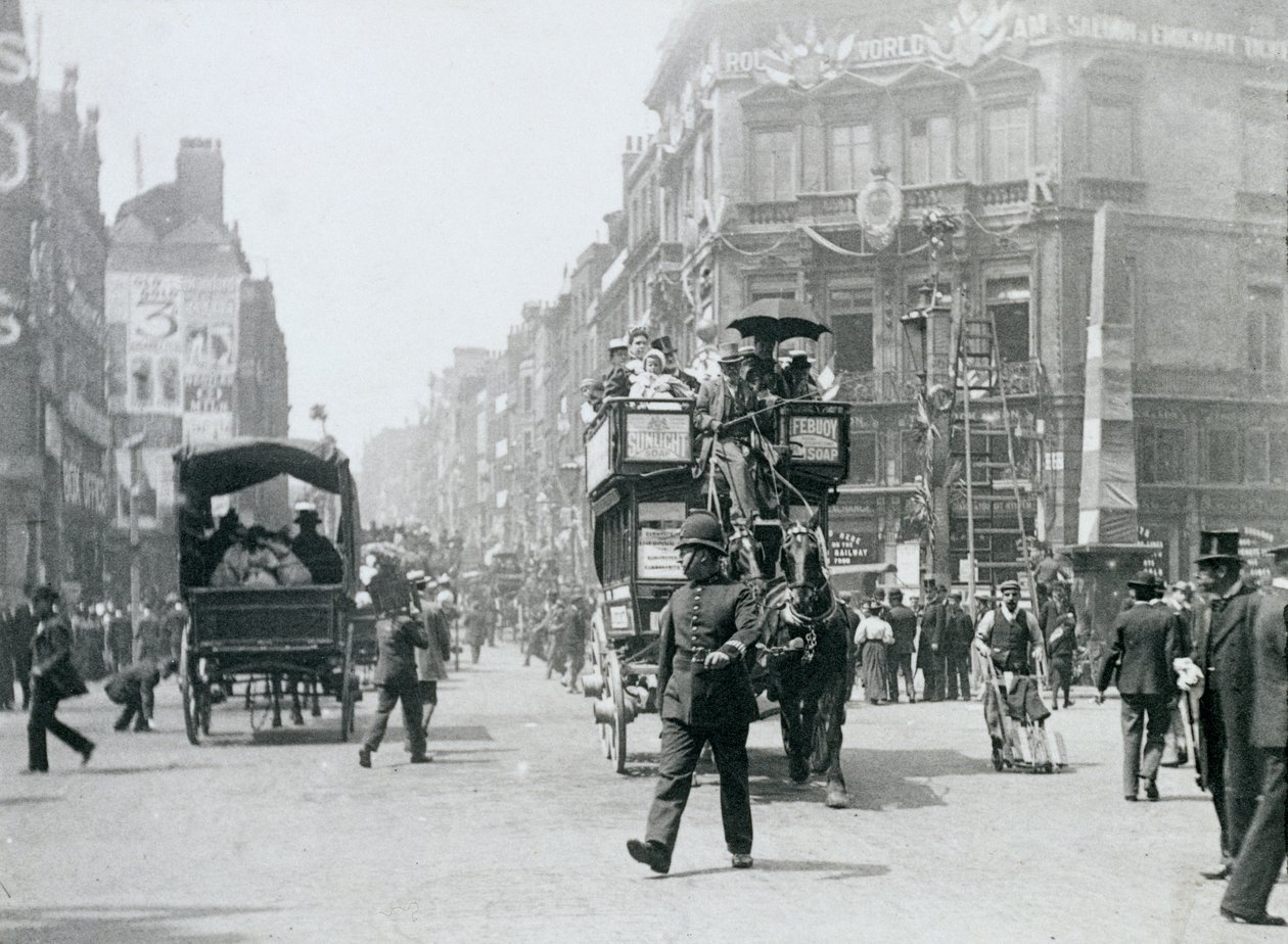 Ludgate Circus, Londyn, przygotowany na Diamentowy Jubileusz Królowej Wiktorii, 1897 autorstwa Paul Martin