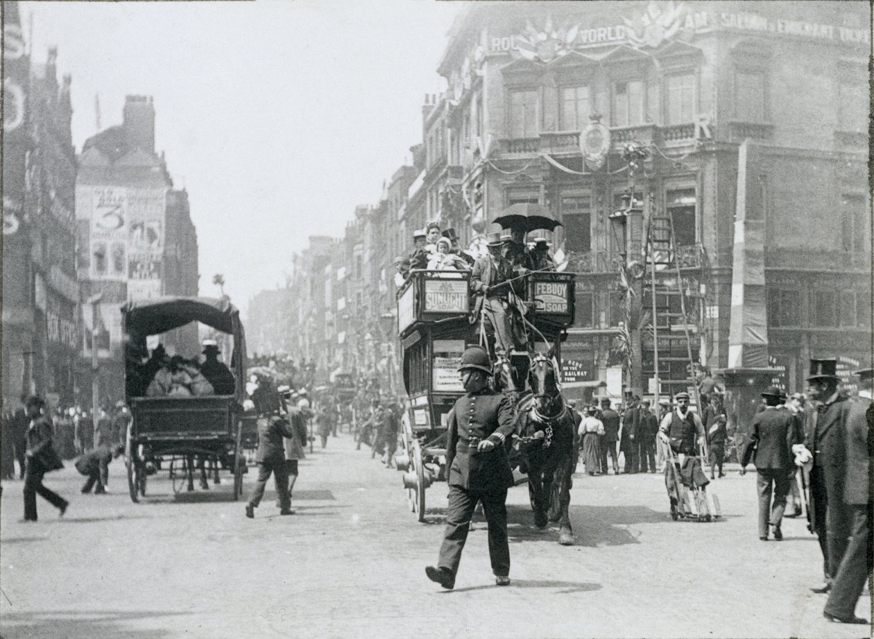 Ludgate Circus, Londyn, przygotowany na Jubileusz Królowej, 1897 autorstwa Paul Martin