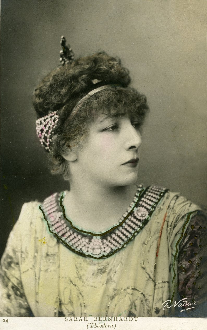 Henriette Rosine Bernard aka Sarah Bernhardt (1844-1923) jako „Théodora”, gra Victorien Sardou, 1884 (zdjęcie) autorstwa Paul Nadar