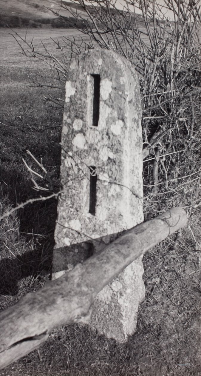 Stone Post autorstwa Paul Nash