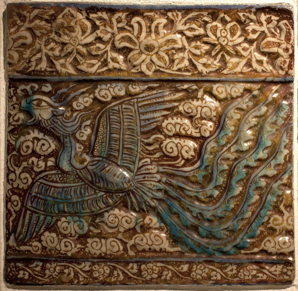 Simurgh (Simorgh lub Senmurw) - Azulejos - Fajans de Kashan (Persja), okres Ilchanidów, początek XIV wieku (Płytki, Formowana ceramika, malowana na połysk i pod glazurą, Persja, Kashan, początek XIV wieku, okres Ilchanidów) - Musee Calouste Gulbenkian, Liz autorstwa Persian School
