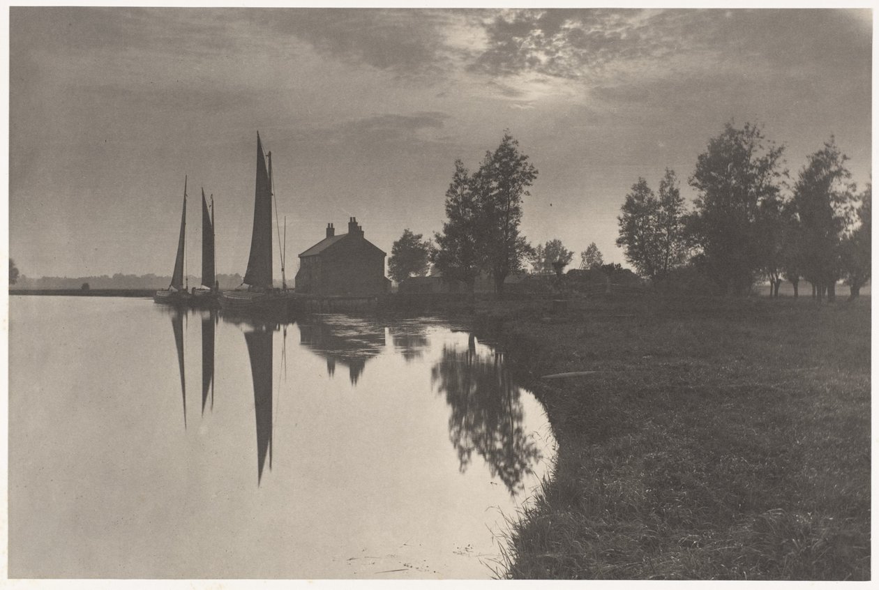Cantley: Łodzie typu „wherry” czekające na zmianę pływu autorstwa Peter Henry Emerson
