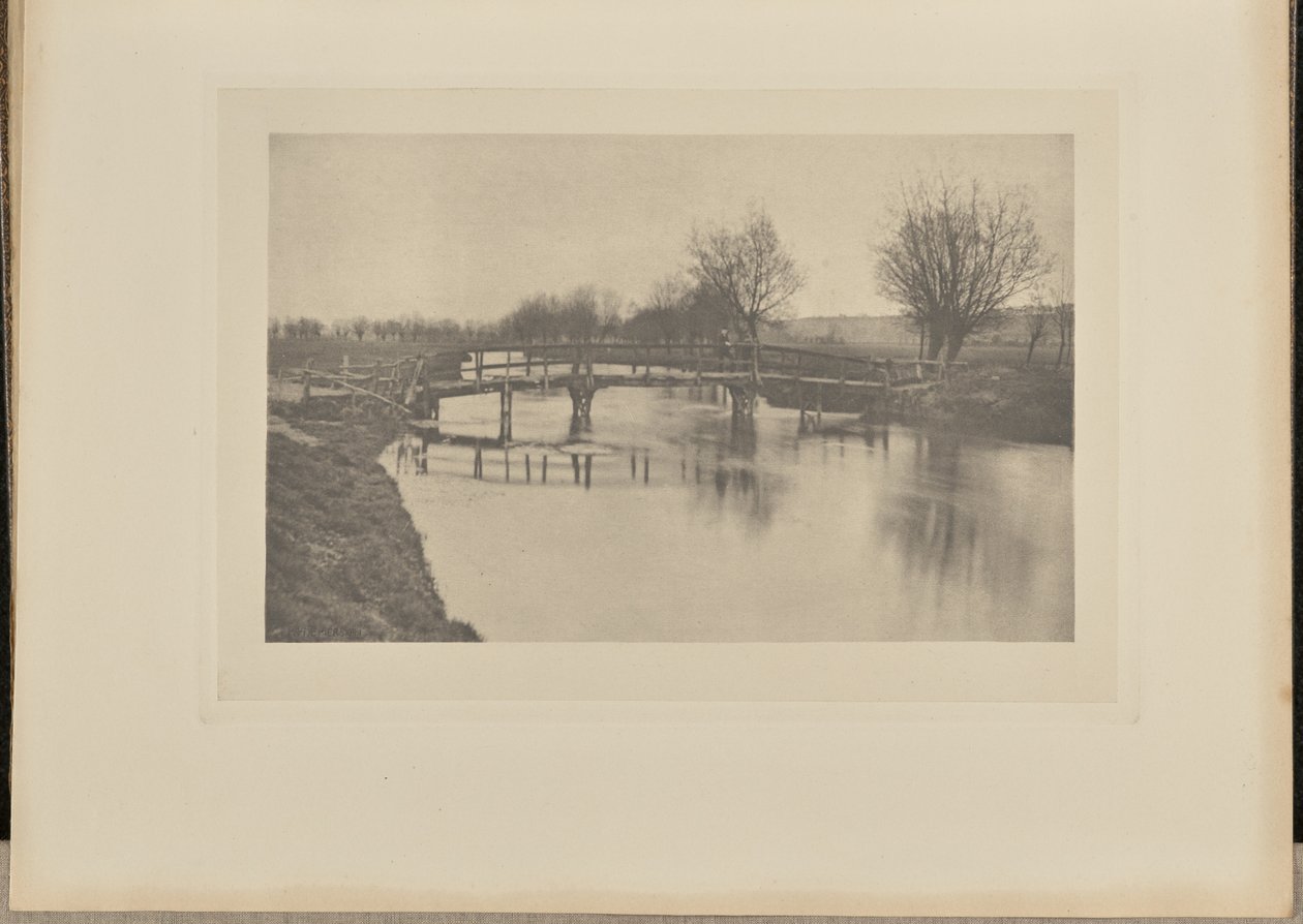 Kładka dla pieszych w pobliżu Cheshunt autorstwa Peter Henry Emerson